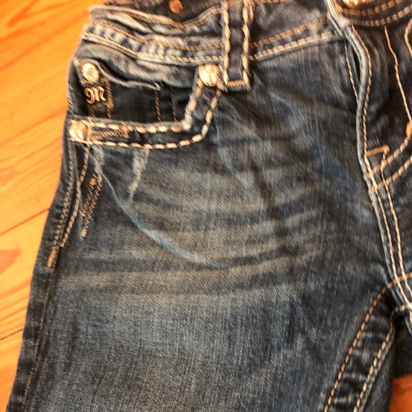 Stylish Buckle Capris 🌸 - Picture 5 of 7